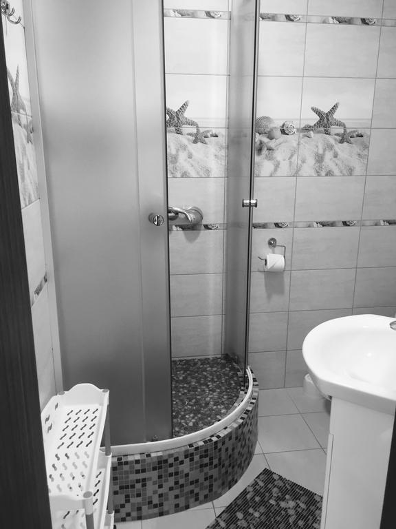 Skyhome Mini-Hotel Kijów Zewnętrze zdjęcie