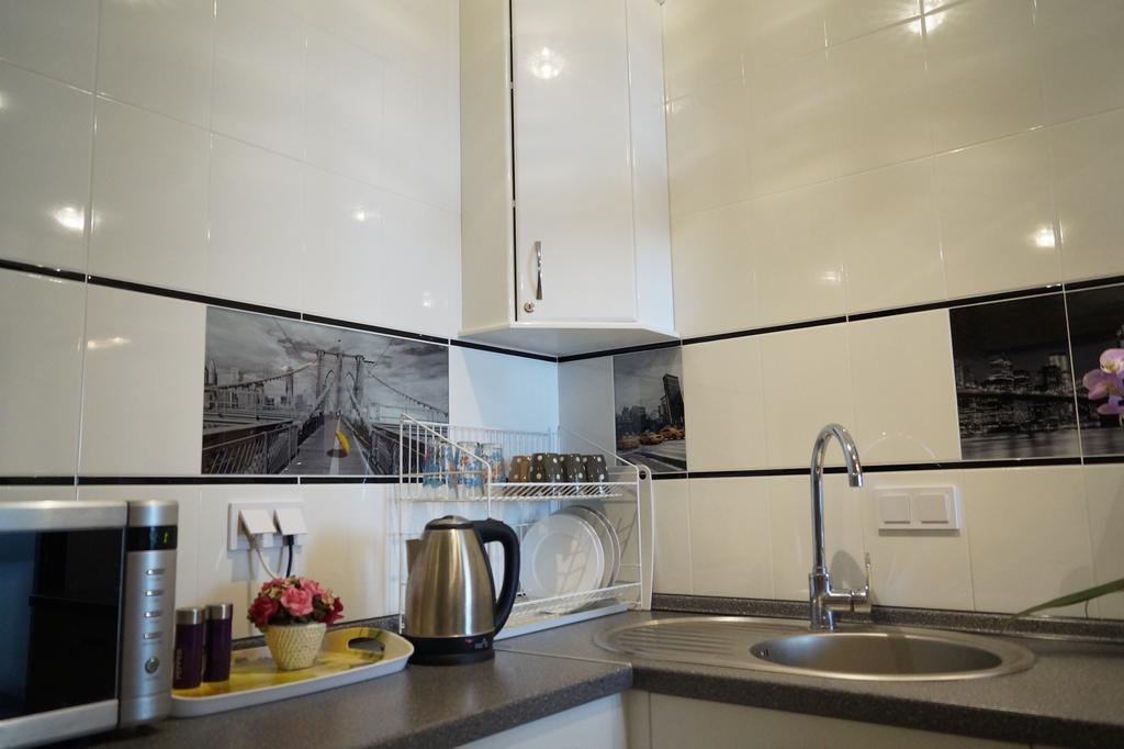 Skyhome Mini-Hotel Kijów Zewnętrze zdjęcie