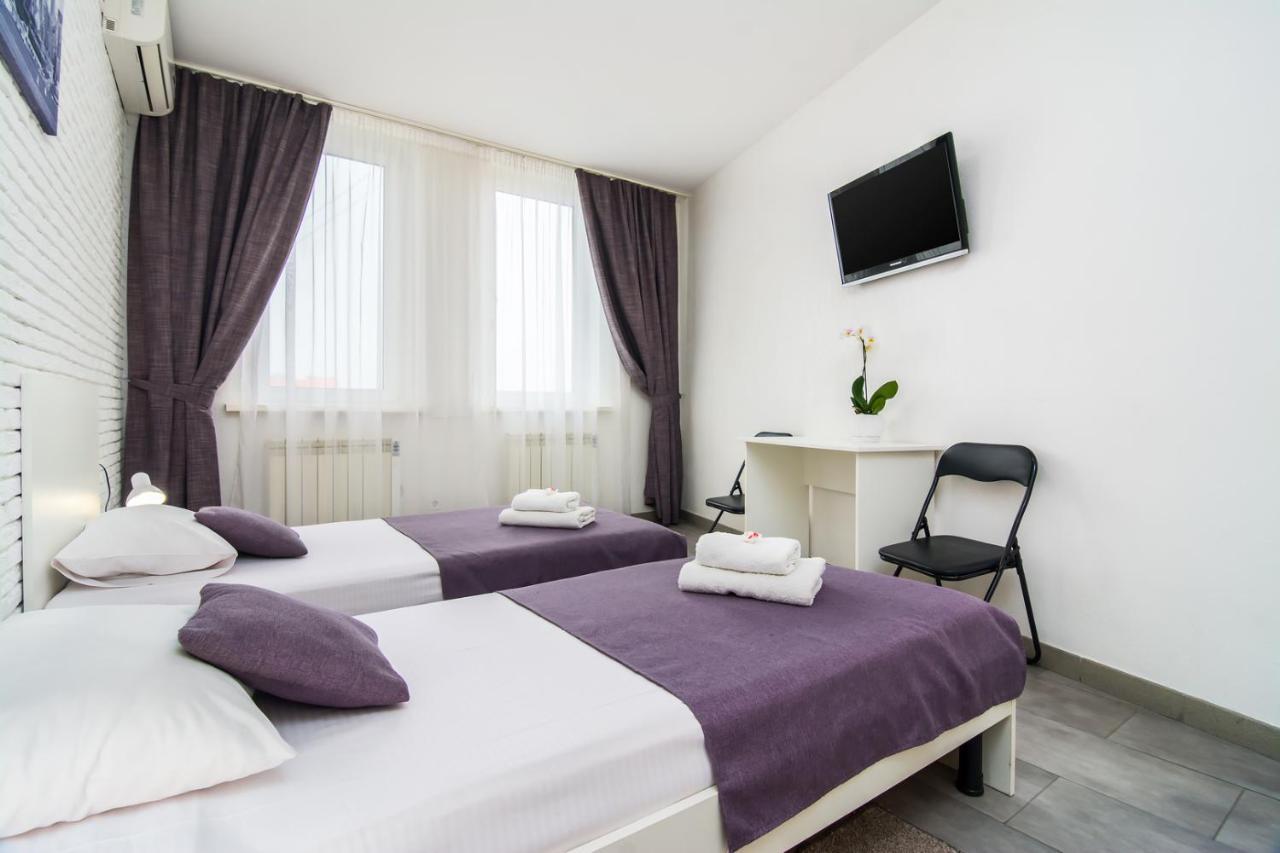 Skyhome Mini-Hotel Kijów Zewnętrze zdjęcie