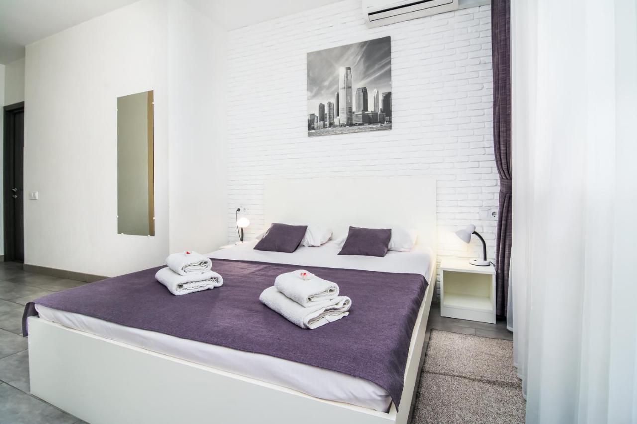 Skyhome Mini-Hotel Kijów Zewnętrze zdjęcie