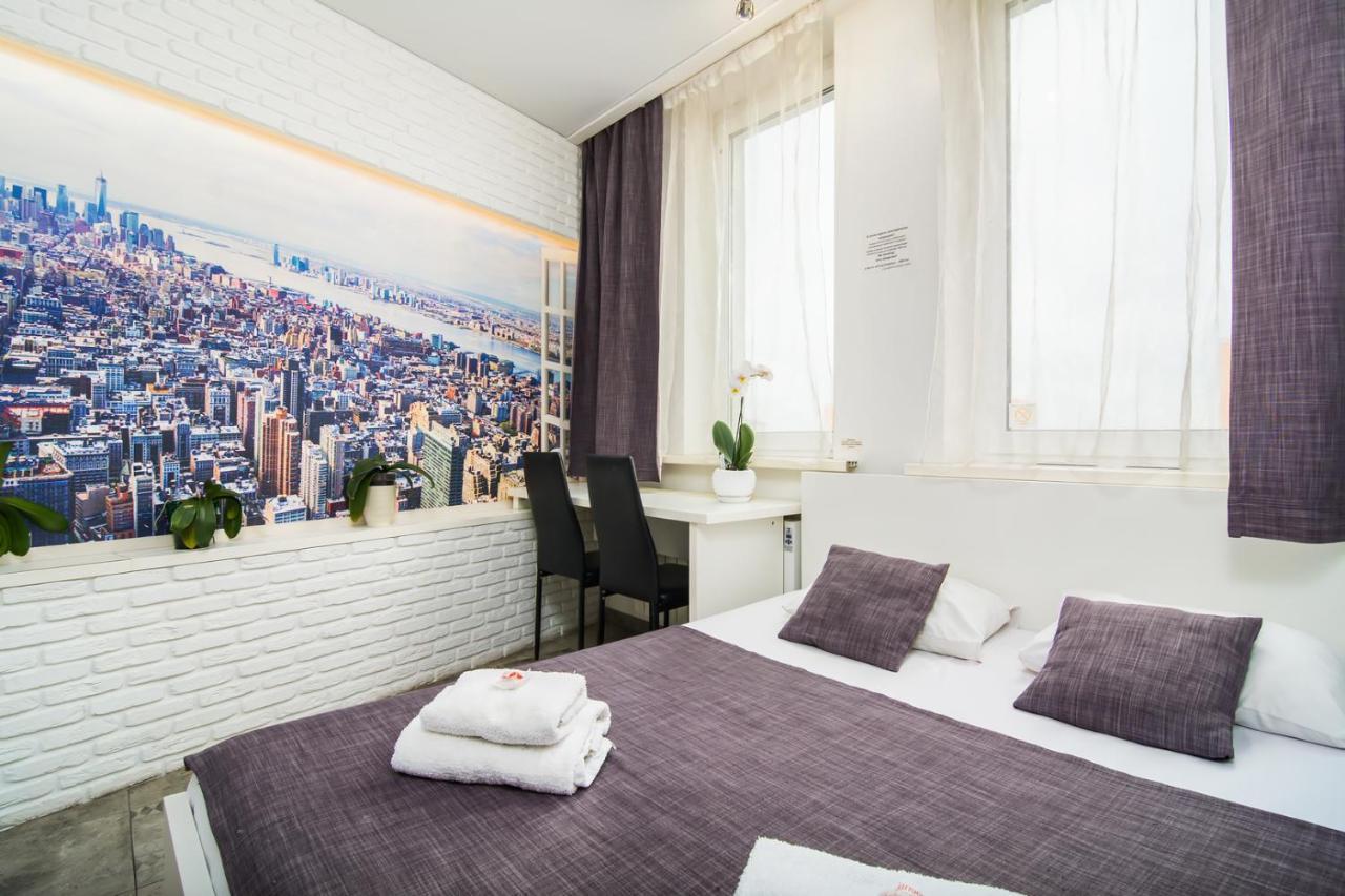 Skyhome Mini-Hotel Kijów Zewnętrze zdjęcie